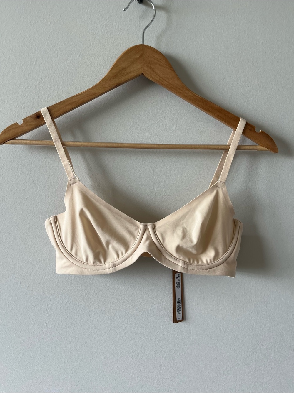 SKIMS Fits Everybody Unlined Demi Bra 34C NWT Sand Color